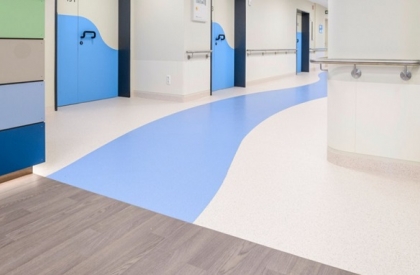 Sàn Nhựa Đồng Chất Bệnh Viện: 5 Tiêu Chuẩn Vàng Hiện Nay